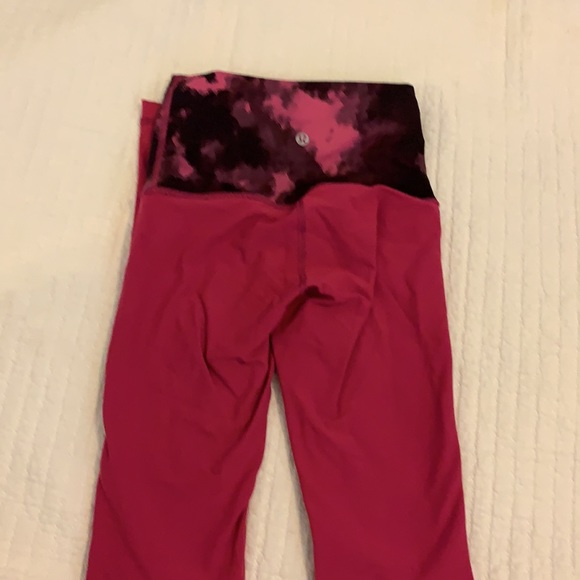 Lululemon Wunder Under - Picture 2 of 3